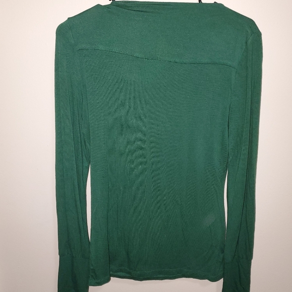❤The Limited Top green long sleeve size small - Picture 3 of 3